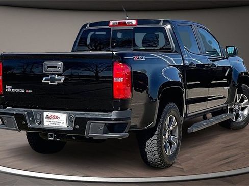 Used 2020 Chevrolet Colorado Z71 image 2