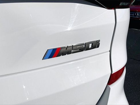 Used 2021 BMW X5 M50i w/ Executive Package image 8