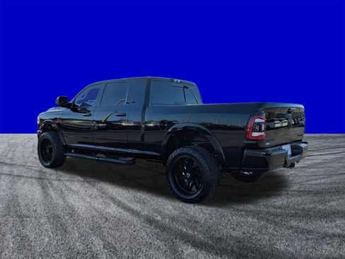 Used 2022 RAM 2500 Laramie w/ Night Edition image 6