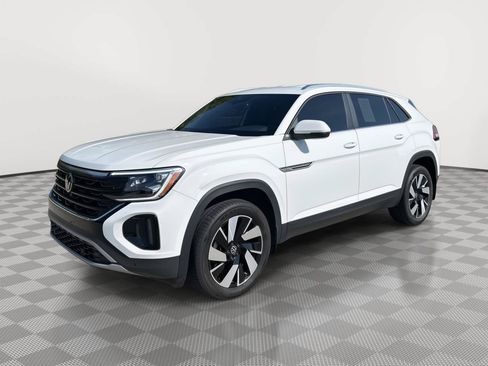 Certified 2025 Volkswagen Atlas Cross Sport SE AWD/4WD image 2