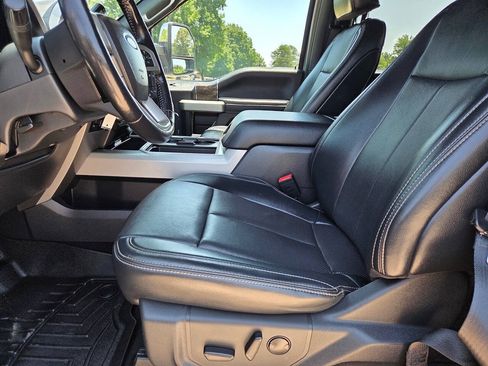 Used 2022 Ford F250 Lariat w/ Chrome Package AWD/4WD image 11