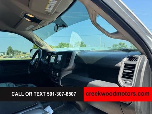 Used 2020 RAM 2500 Tradesman w/ Chrome Appearance Group AWD/4WD image 10