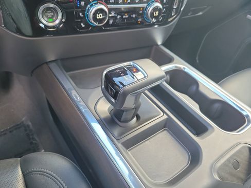 Used 2023 GMC Sierra 1500 SLT w/ SLT Premium Package image 20