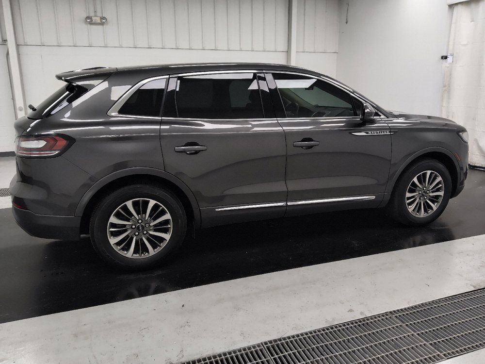 Used 2020 Lincoln Nautilus FWD w/ Equipment Group 101A image 10