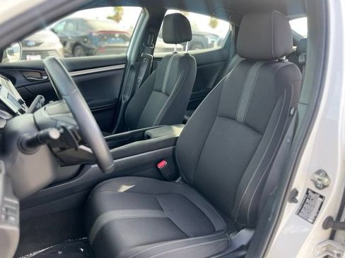 Used 2019 Honda Civic Sport image 9