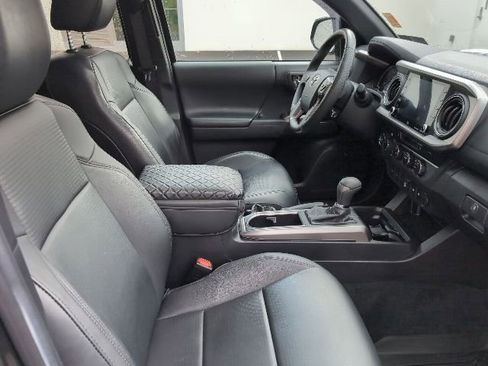 Used 2023 Toyota Tacoma Limited w/ Nightshade Package AWD/4WD image 27