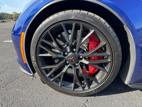 Used 2017 Chevrolet Corvette Z06 image 12
