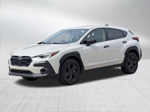 Used 2024 Subaru Crosstrek 2.0i AWD/4WD image 3