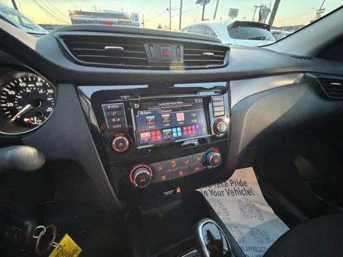 Used 2020 Nissan Rogue Sport S w/ Appearance Package image 13