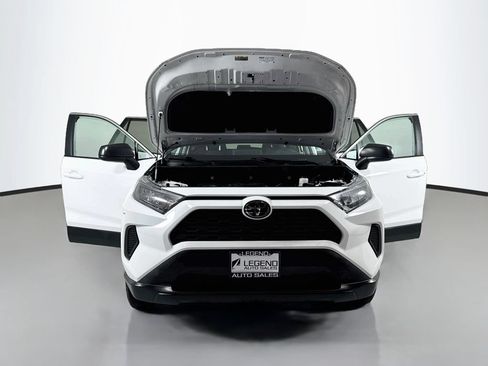 Used 2022 Toyota RAV4 LE AWD/4WD image 14