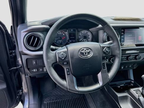 Used 2021 Toyota Tacoma TRD Off-Road AWD/4WD image 8