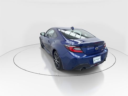 Used 2025 Toyota GR86 image 6