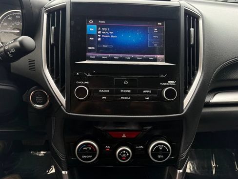 Used 2020 Subaru Forester Premium AWD/4WD image 7