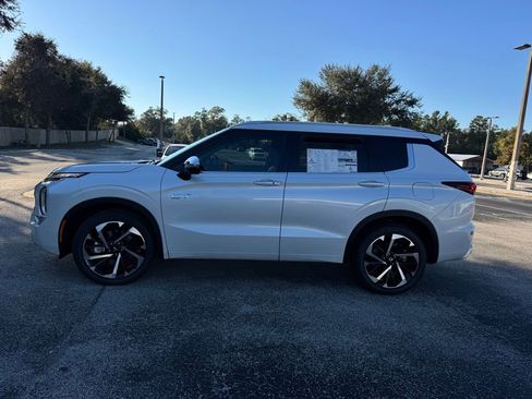 New 2025 Mitsubishi Outlander SEL image 4