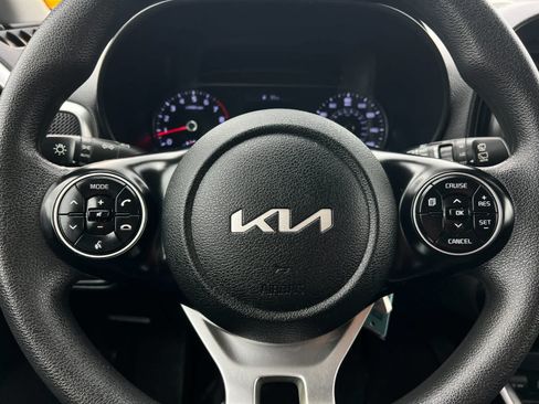 Used 2022 Kia Soul LX w/ Technology Package FWD image 23
