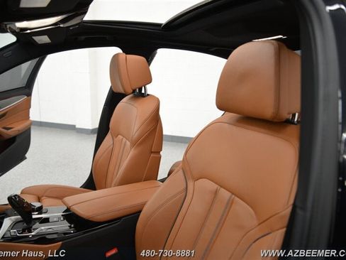 Used 2022 BMW M550i xDrive w/ Executive Package AWD/4WD image 17