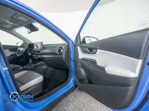Used 2022 Hyundai Kona SE AWD/4WD image 5