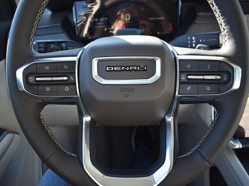 New 2026 GMC Acadia Denali w/ Super Cruise Package image 20