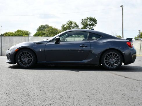 Used 2019 Toyota 86 RWD image 4