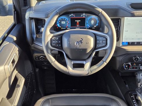 New 2025 Ford Bronco Outer Banks image 7