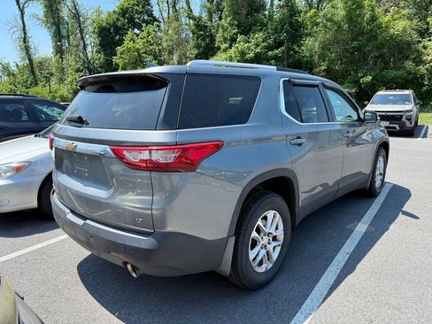 Used 2018 Chevrolet Traverse LT AWD/4WD image 5