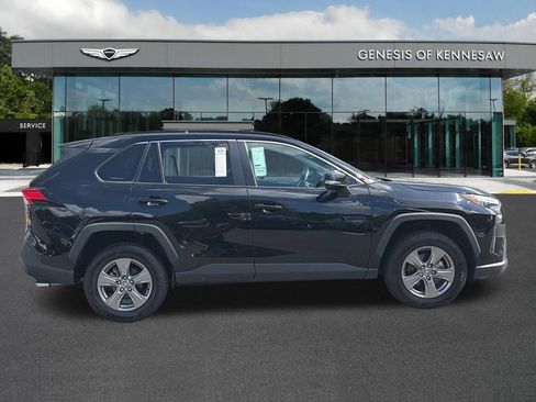 Used 2024 Toyota RAV4 XLE FWD image 9