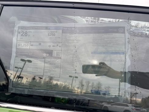 New 2026 Volkswagen Taos SE AWD/4WD image 15