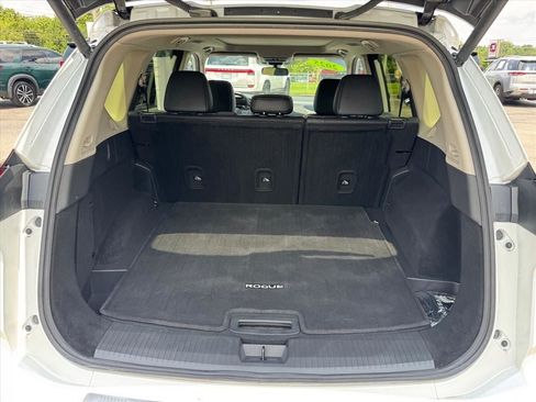 Used 2025 Nissan Rogue SV w/ SV Premium Package AWD/4WD image 20