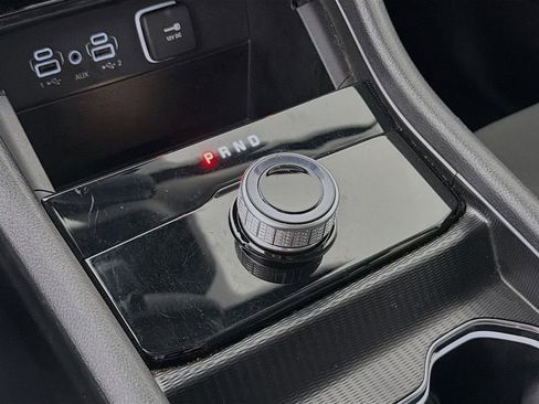 Used 2024 Jeep Grand Cherokee Laredo RWD image 19