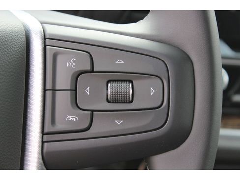 New 2025 GMC Sierra 2500 SLE image 17