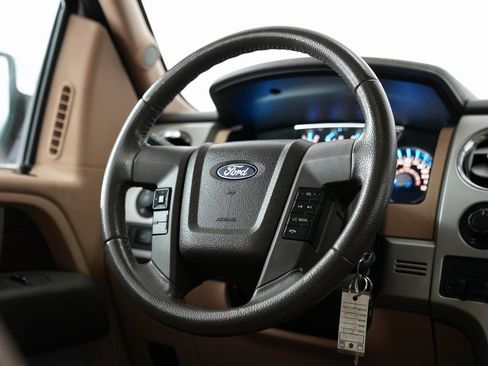 Used 2014 Ford F150 Lariat w/ Lariat Chrome Package image 11