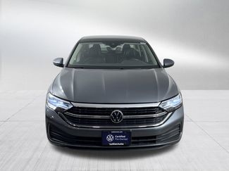 Certified 2023 Volkswagen Jetta SE video 2