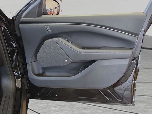 Used 2025 Ford Mustang Mach-E Premium RWD image 15