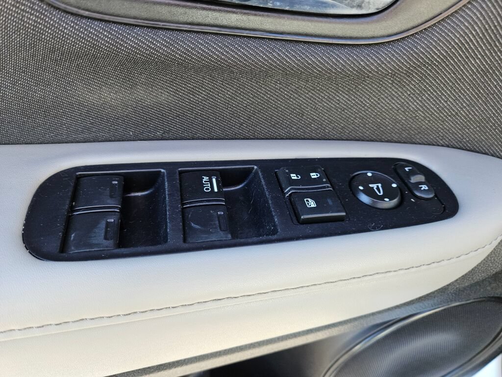 Used 2020 Honda HR-V LX image 19