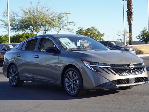 New 2026 Nissan Sentra SL w/ Floor Mat Package FWD image 4