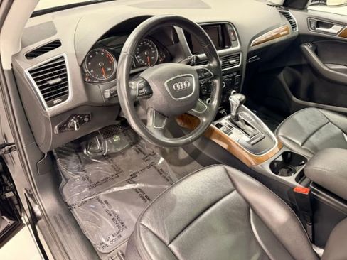 Used 2017 Audi Q5 2.0T Premium AWD/4WD image 44
