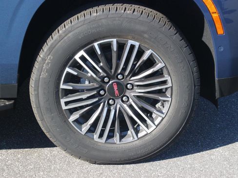 New 2026 GMC Yukon Elevation w/ LPO, Floor Liner Package image 9