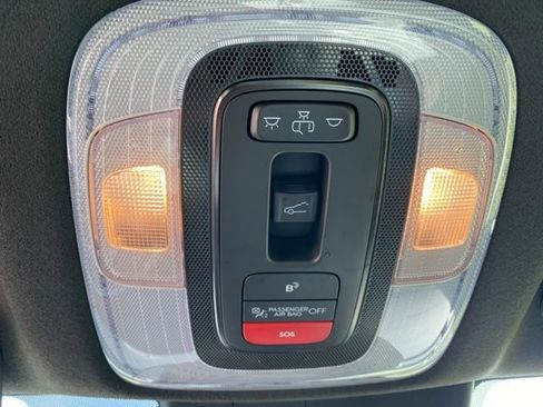 Used 2025 Hyundai Elantra Limited image 20