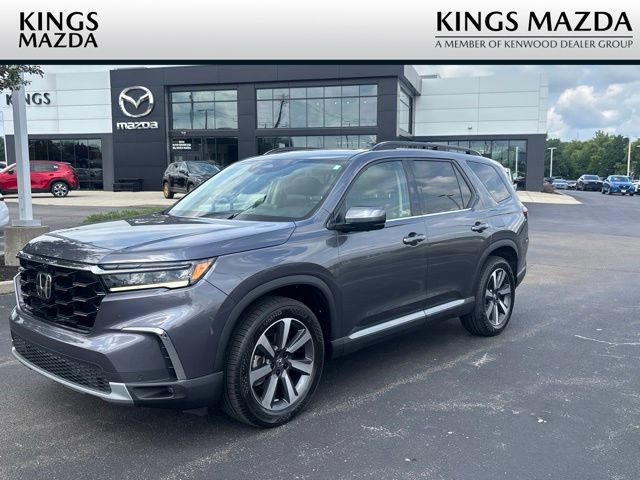Used 2025 Honda Pilot Elite image 1