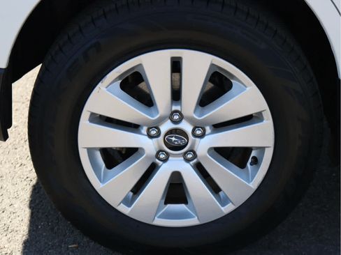 Used 2017 Subaru Outback 2.5i image 13