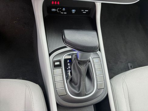 Used 2025 Hyundai Kona SEL image 41