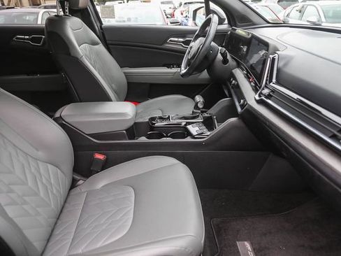 Certified 2023 Kia Sportage X-Line w/ X-Line Premium Package image 15