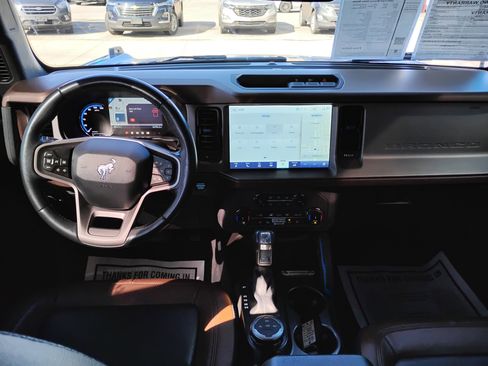 Used 2022 Ford Bronco Outer Banks image 5
