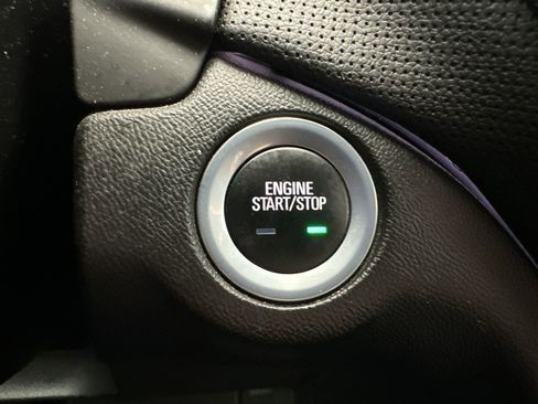 Certified 2018 Chevrolet Equinox Premier image 25