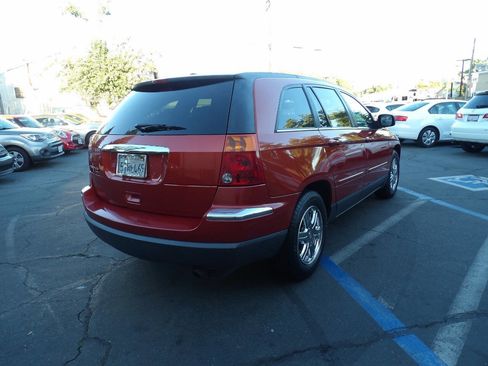 Used 2006 Chrysler Pacifica Touring FWD image 3