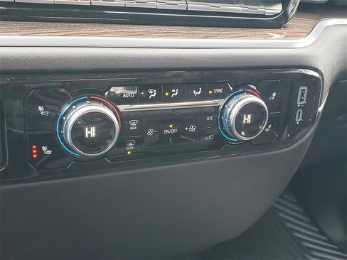 New 2026 GMC Sierra 1500 Elevation image 23