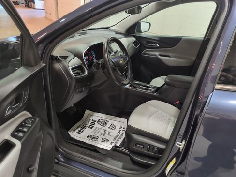 Used 2018 Chevrolet Equinox LT AWD/4WD image 17