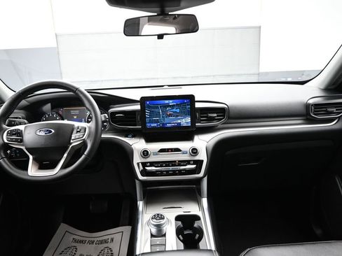 Used 2020 Ford Explorer XLT w/ Equipment Group 202A image 24