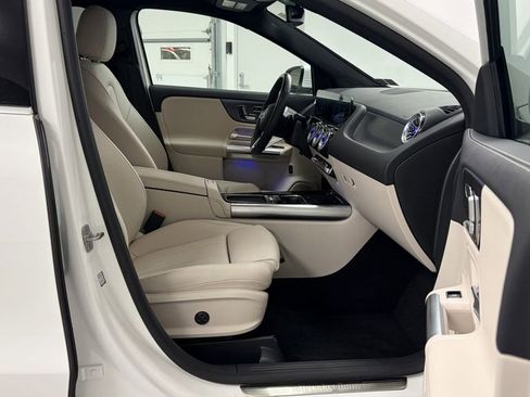Certified 2025 Mercedes-Benz GLA 250 4MATIC image 18
