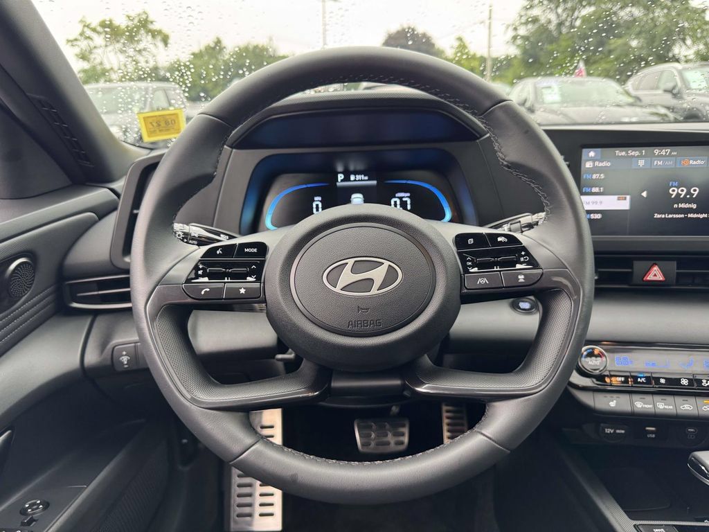 Certified 2026 Hyundai Elantra SEL Sport Premium w/ Cargo Package FWD image 14